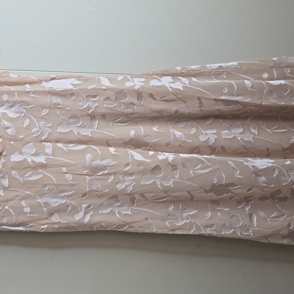 Elegant Cream Sleeveless Dress Patra 6 - Picture 10 of 12